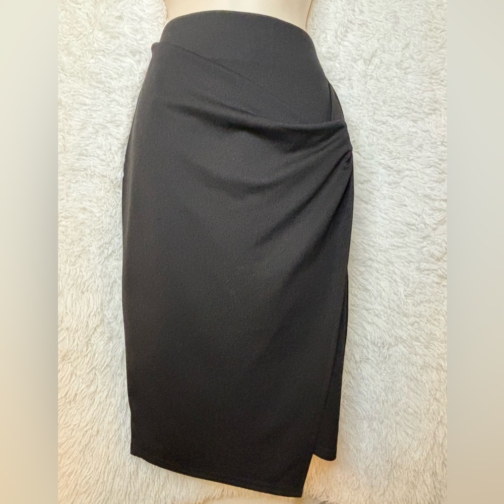 Chic Black Pencil Skirt with Side Drape